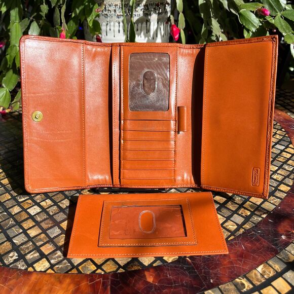 Dooney & Bourke Vintage All Weather Pebbled Leather Checkbook Wallet Black - Picture 5 of 8